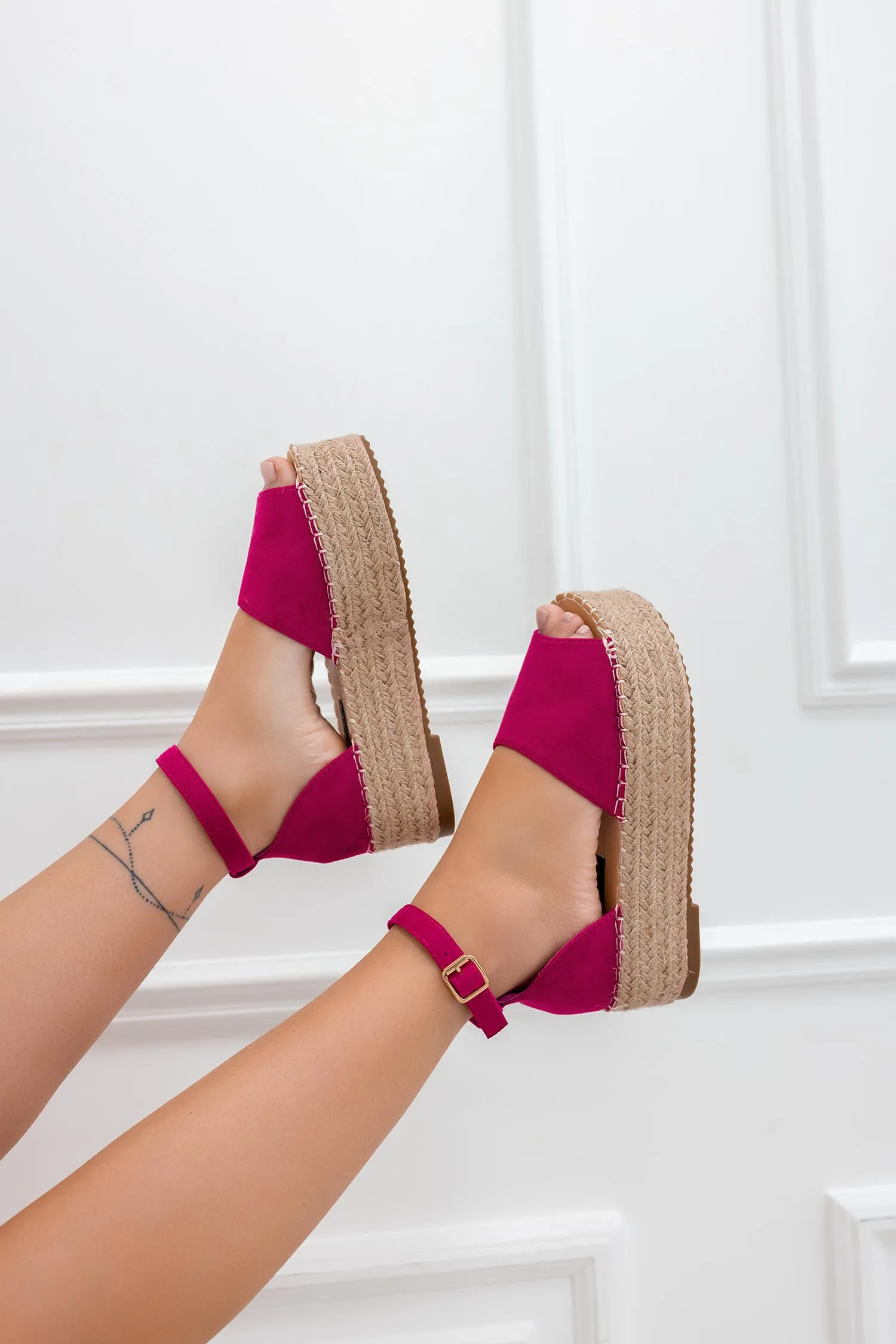 LICIA - Espadrillas fuxia Alexoo scamosciate con zeppa e cinturino