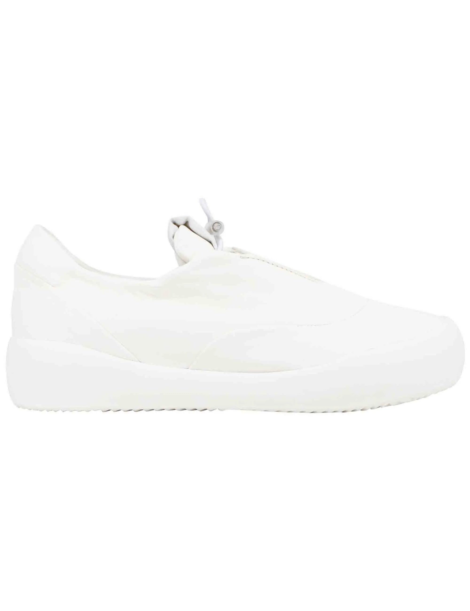 Sneakers donna in pelle off white con suola in gomma leggera